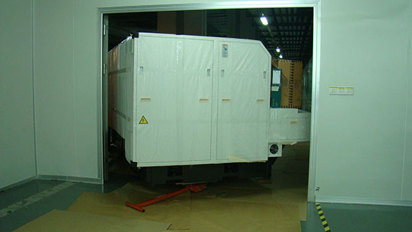 成型機設備搬運 成型機設備搬運