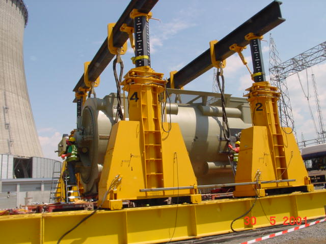 液壓龍門吊該如何進行維護？